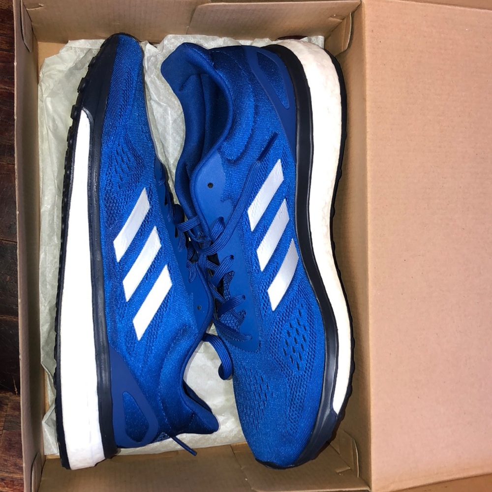 NWT blue Adidas (boost endless energy) Sneakers